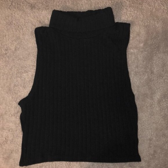 Silence & Noise turtleneck crop top | Black |  XS - Picture 1 of 3